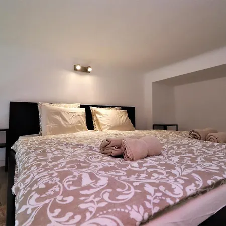 Roxy 4a Budapeste